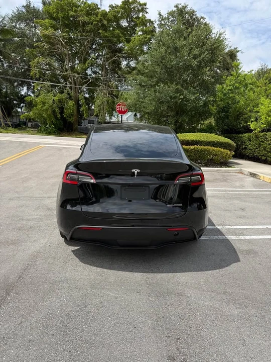 2021 Tesla Model Y - Image 5 of 11