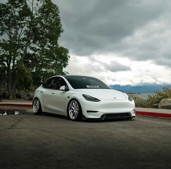 2021 Tesla Model Y - Image 2 of 7