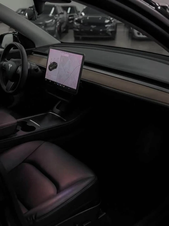 2021 Tesla Model Y - Image 11 of 16