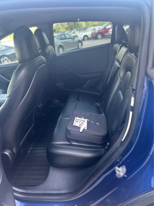 2021 Tesla Model Y - Image 10 of 14
