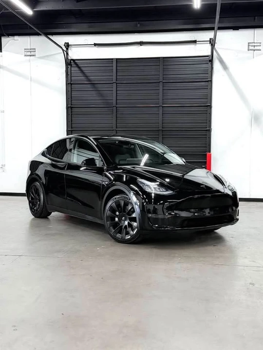 2021 Tesla Model Y - Image 15 of 16