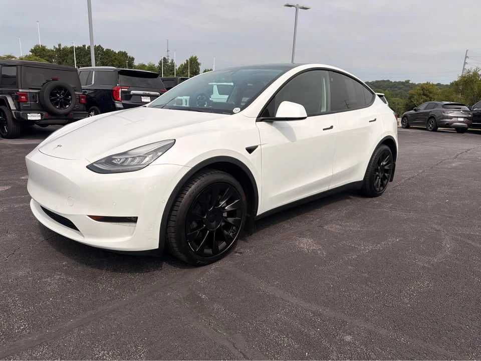 2021 Tesla Model Y - Image 3 of 9