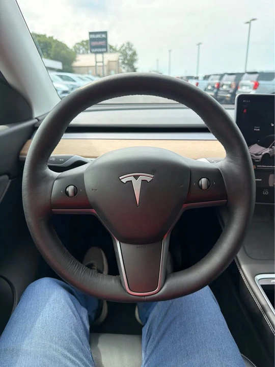 2021 Tesla Model Y - Image 6 of 9