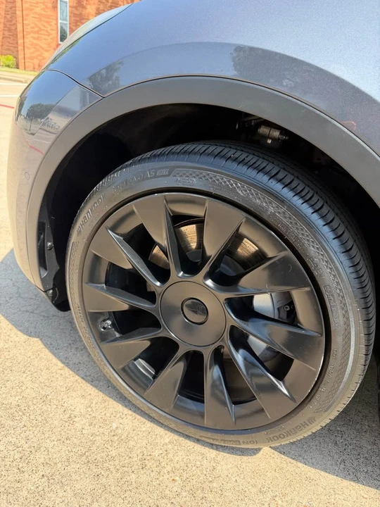 2021 Tesla Model Y - Image 17 of 20