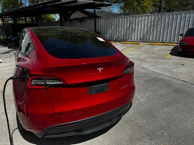 2021 Tesla Model Y - Image 5 of 8