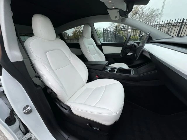 2021 Tesla Model Y - Image 12 of 21