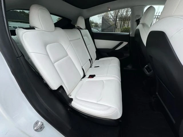 2021 Tesla Model Y - Image 15 of 21