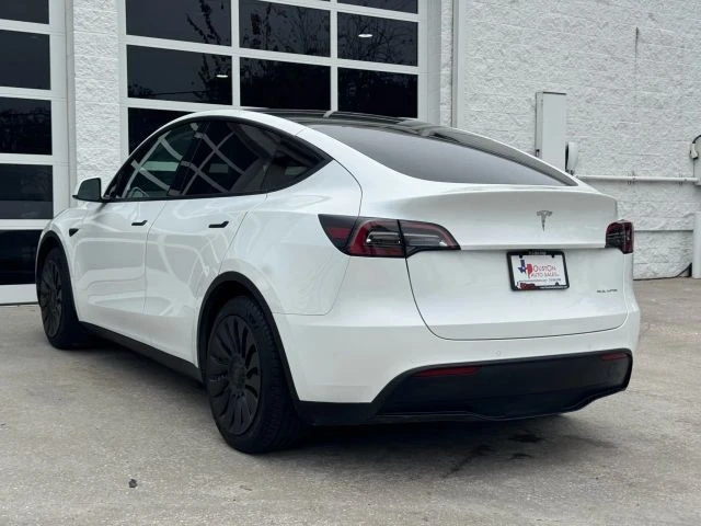 2021 Tesla Model Y - Image 10 of 21
