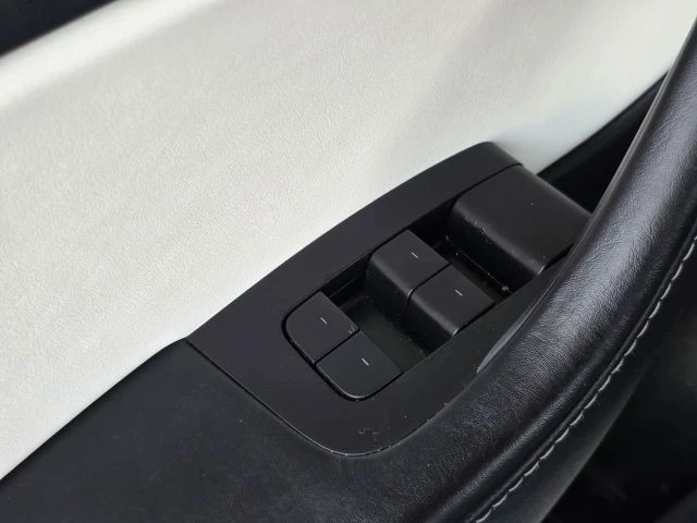 2021 Tesla Model Y - Image 19 of 21