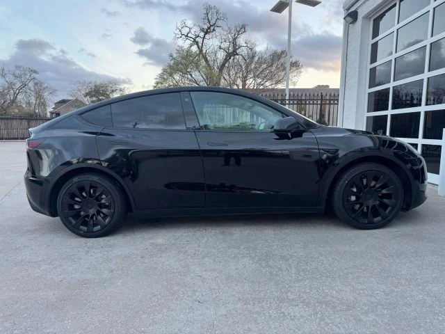 2021 Tesla Model Y - Image 19 of 21