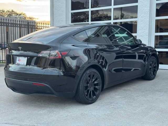 2021 Tesla Model Y - Image 16 of 21