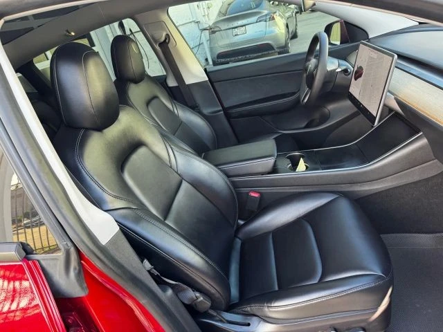 2021 Tesla Model Y - Image 18 of 21