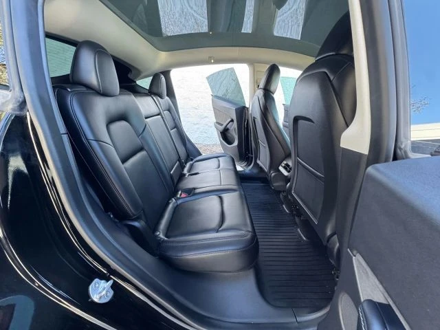 2021 Tesla Model Y - Image 18 of 21