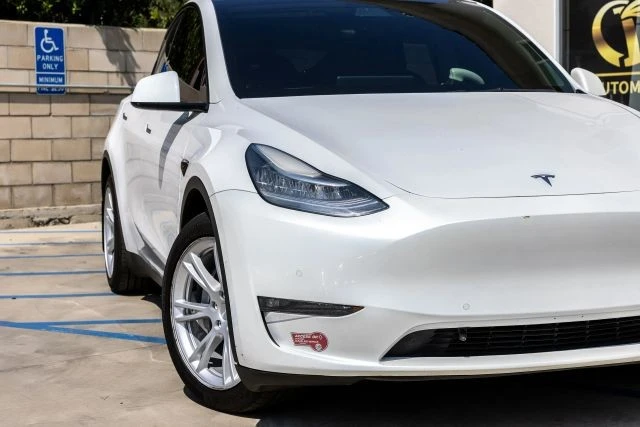 2021 Tesla Model Y - Image 4 of 29