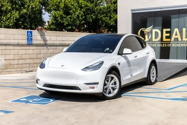 2021 Tesla Model Y - Image 5 of 29