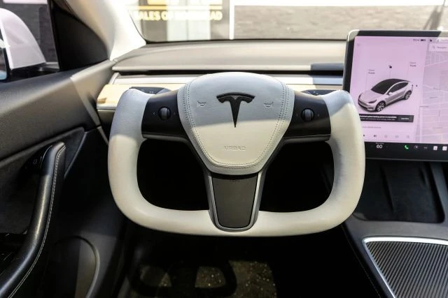 2021 Tesla Model Y - Image 20 of 29