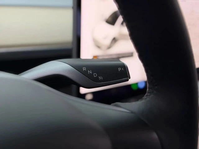 2021 Tesla Model Y - Image 18 of 21