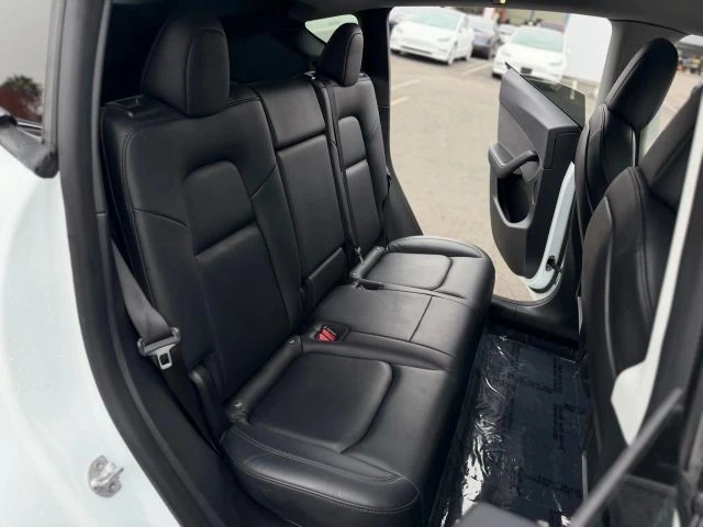 2021 Tesla Model Y - Image 12 of 21