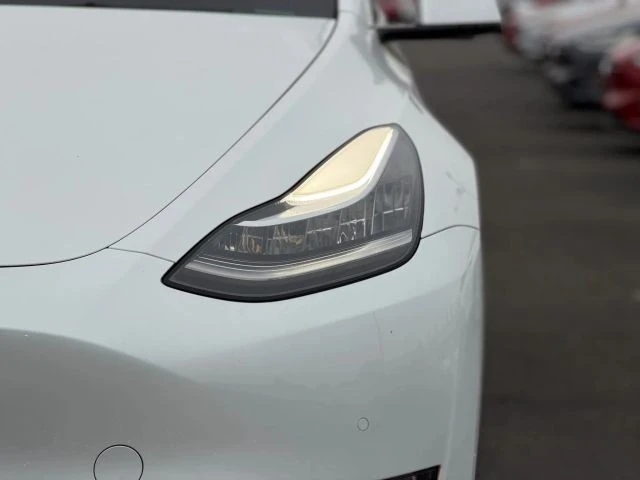 2021 Tesla Model Y - Image 5 of 21