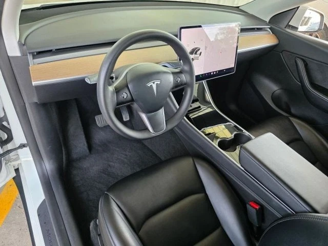2021 Tesla Model Y - Image 13 of 21