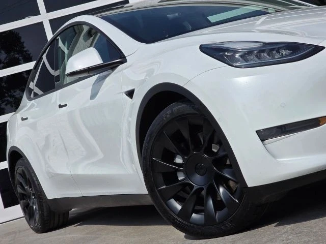 2021 Tesla Model Y - Image 9 of 21