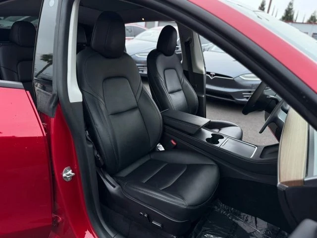 2021 Tesla Model Y - Image 12 of 21