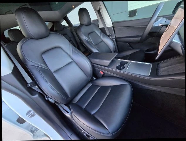 2021 Tesla Model Y - Image 21 of 21