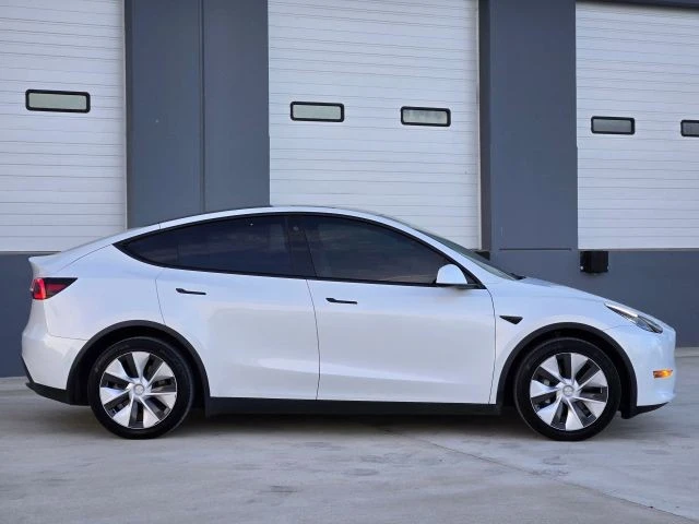 2021 Tesla Model Y - Image 9 of 21