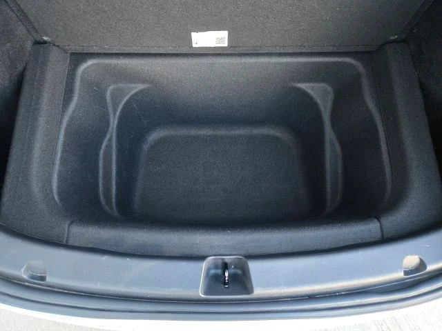 2021 Tesla Model Y - Image 17 of 21
