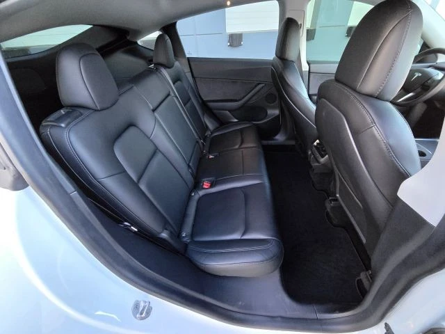 2021 Tesla Model Y - Image 18 of 21