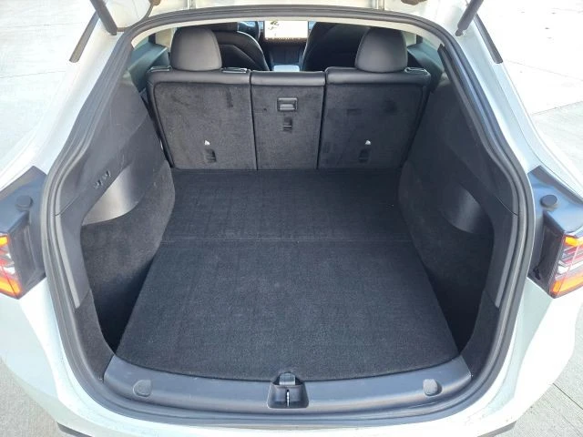 2021 Tesla Model Y - Image 16 of 21