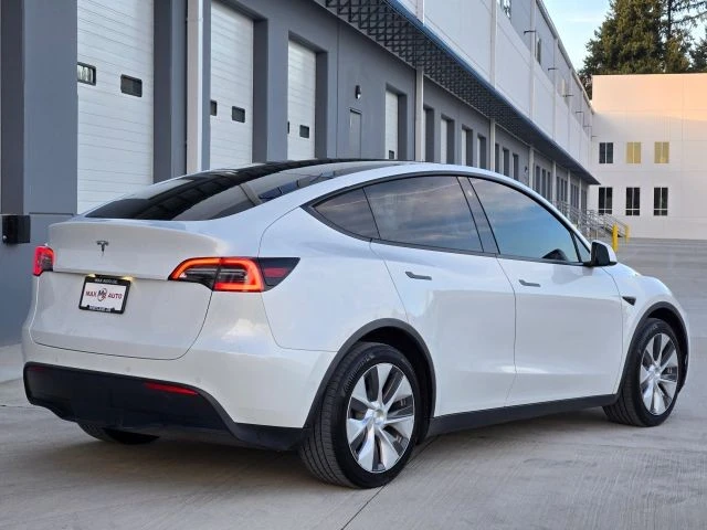 2021 Tesla Model Y - Image 8 of 21