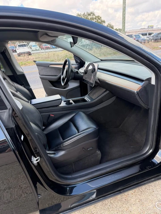 2021 Tesla Model Y - Image 10 of 12