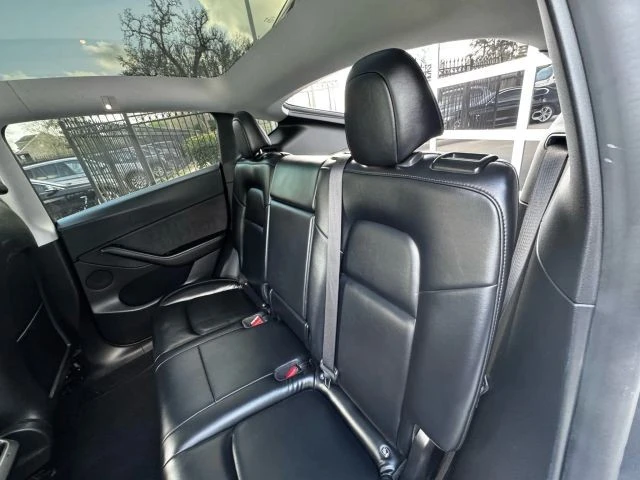 2021 Tesla Model Y - Image 18 of 21