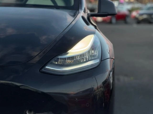 2021 Tesla Model Y - Image 5 of 21