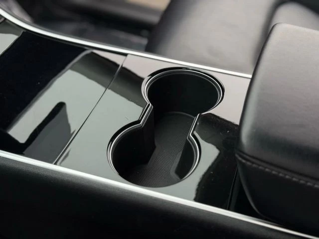 2021 Tesla Model Y - Image 18 of 21