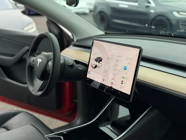 2021 Tesla Model Y - Image 14 of 21