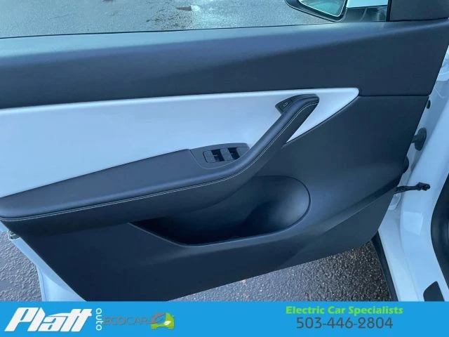 2021 Tesla Model Y - Image 17 of 21