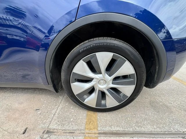 2021 Tesla Model Y - Image 7 of 8