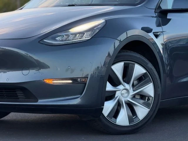 2021 Tesla Model Y - Image 2 of 12