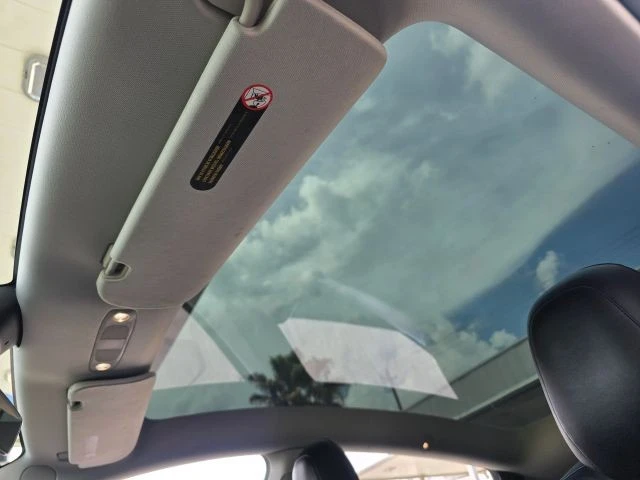 2021 Tesla Model Y - Image 28 of 31