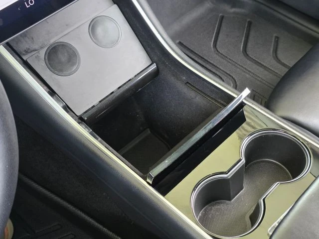 2021 Tesla Model Y - Image 23 of 31