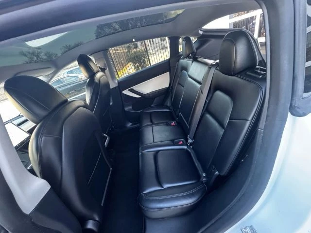 2021 Tesla Model Y - Image 18 of 21