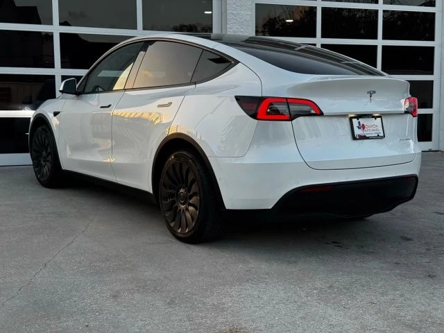 2021 Tesla Model Y - Image 13 of 21