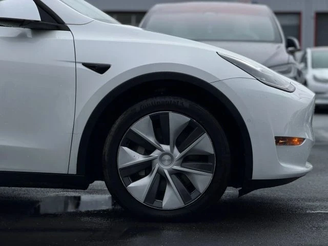 2021 Tesla Model Y - Image 7 of 21