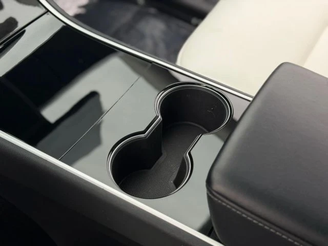 2021 Tesla Model Y - Image 20 of 21