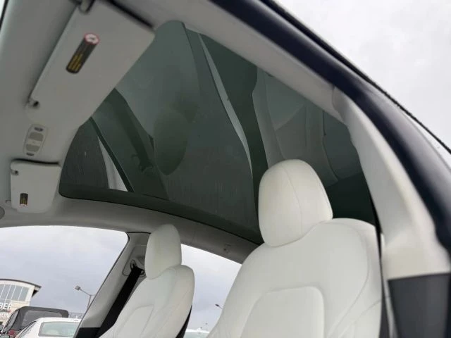 2021 Tesla Model Y - Image 18 of 21