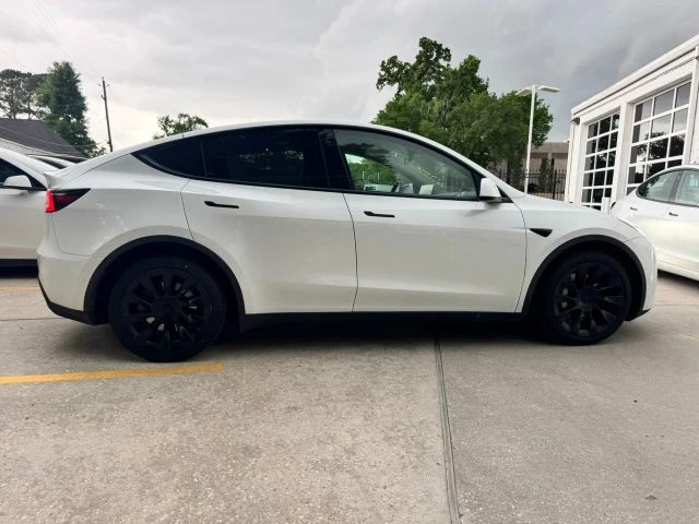 2021 Tesla Model Y - Image 5 of 8