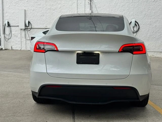 2021 Tesla Model Y - Image 4 of 8