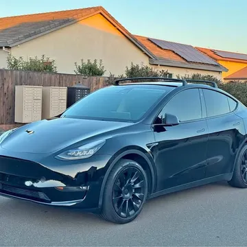 2021 Tesla Model Y · Long Range Sport Utility 4D